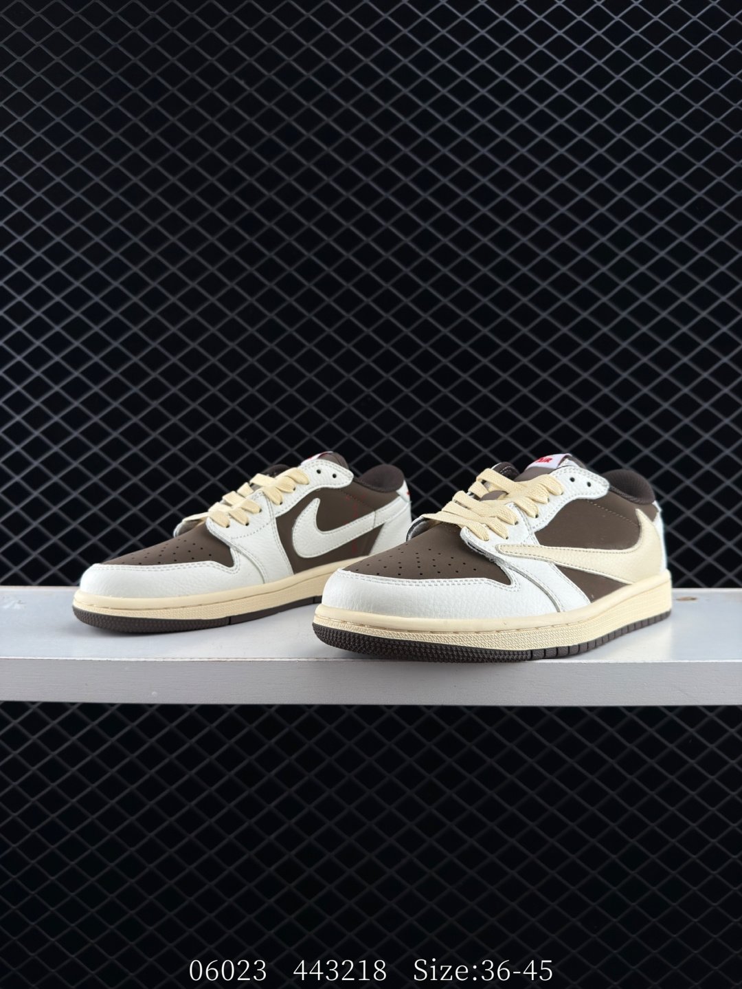 Travis Scott x Air Jordan 1 ” Reverse Mocha “